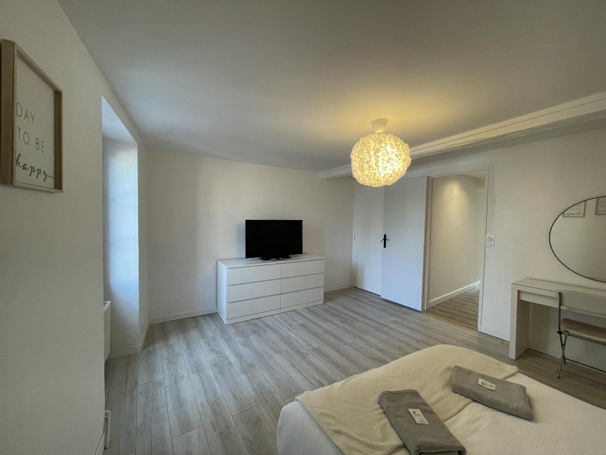 L'Authentique Daire Chablis Dış mekan fotoğraf